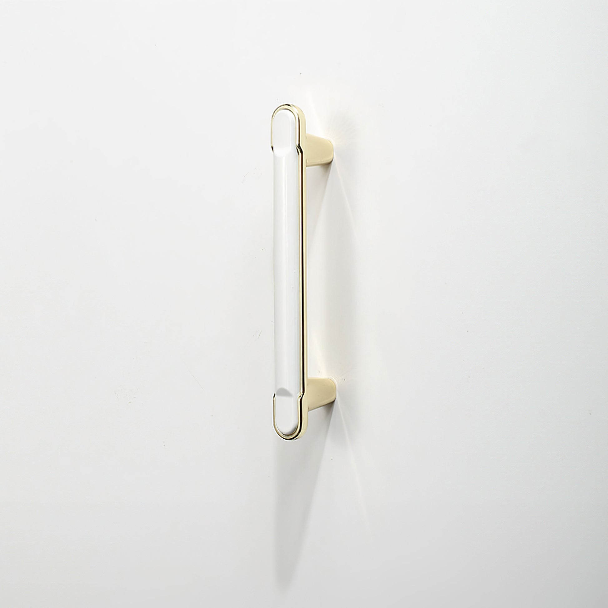 kitchen hardware