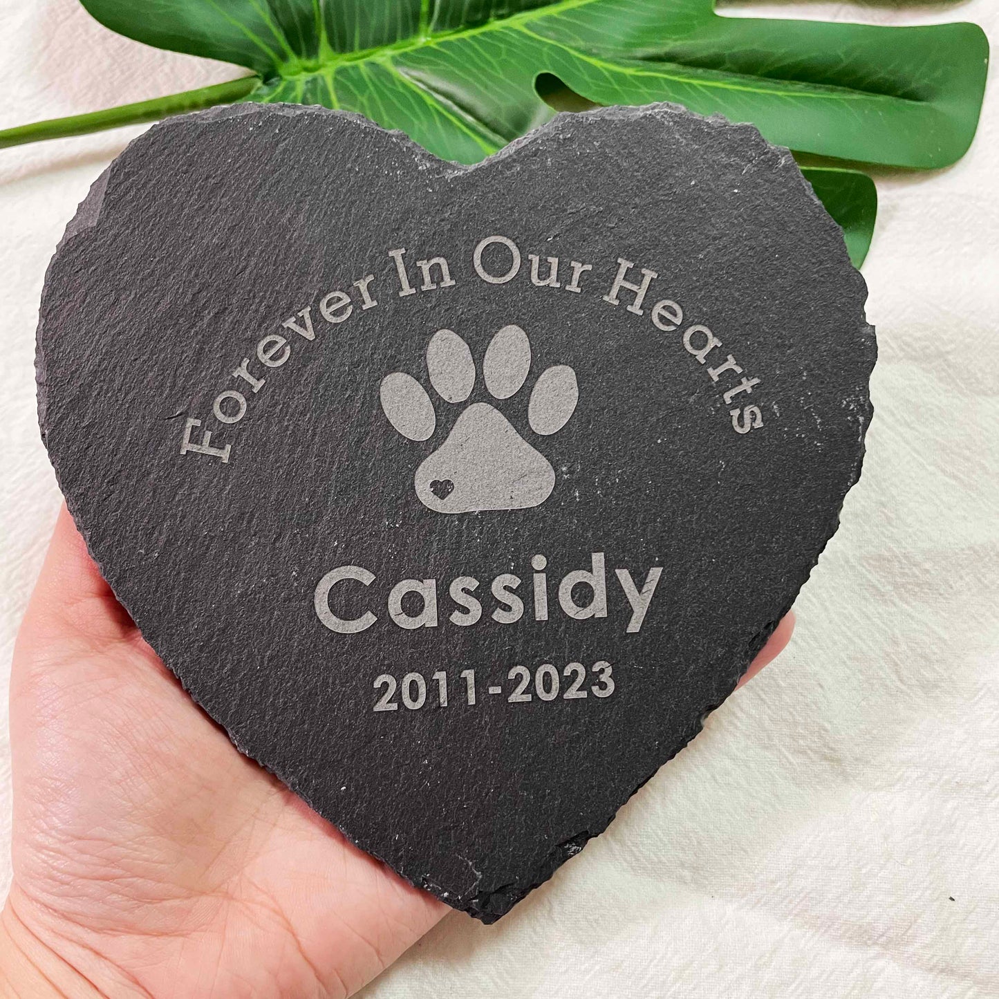 Personalized Dog Memorial Stone, Dog Sympathy Gifts, Heart Paw Print Pet Headstone, Forever in Our Hearts Dog Cat Garden Stone Grave Marker