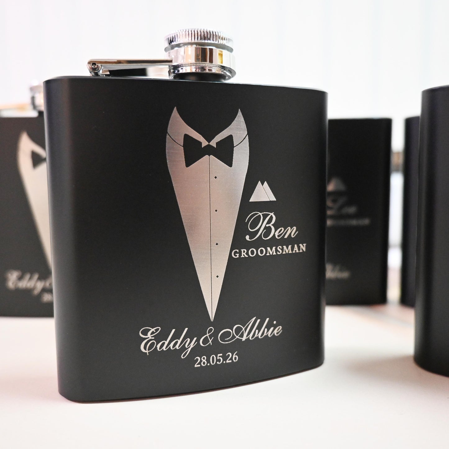 Personalized Flask Gift for Men, Groomsmen Gifts, Best Man Gift, Dad Gifts, Boyfriend Gift, Wedding Gift for Groomsman, Bachelor Party Gifts