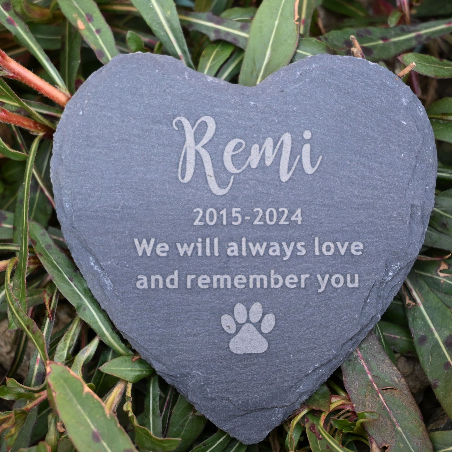 Custom Dog Memorial Garden Stone, Dogs Cats Headstone,Remembrance Gift, Heart Shape Stone with Paw Print