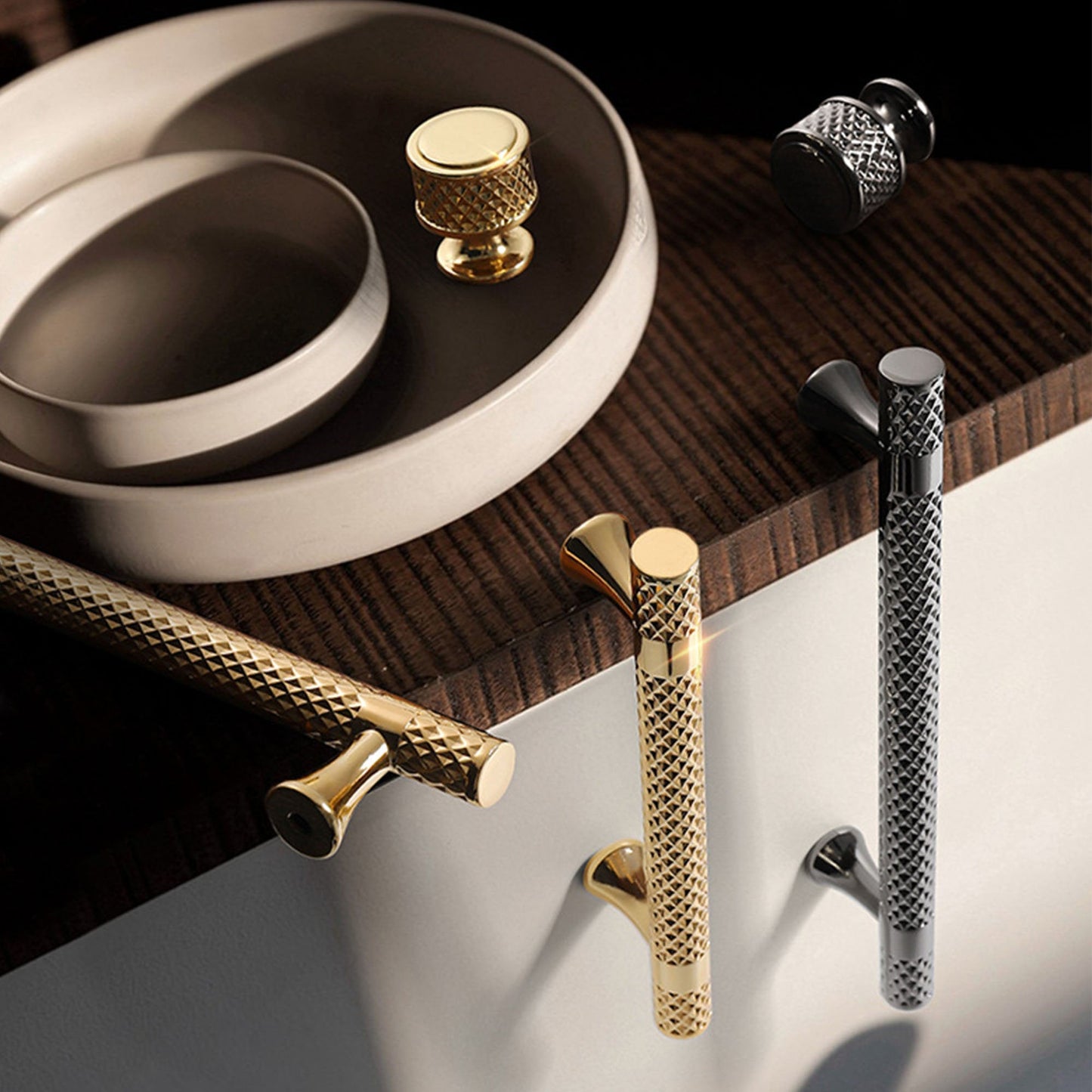 Shiny Solid Modern Zinc Alloy Titanium Black Gold Door Handles